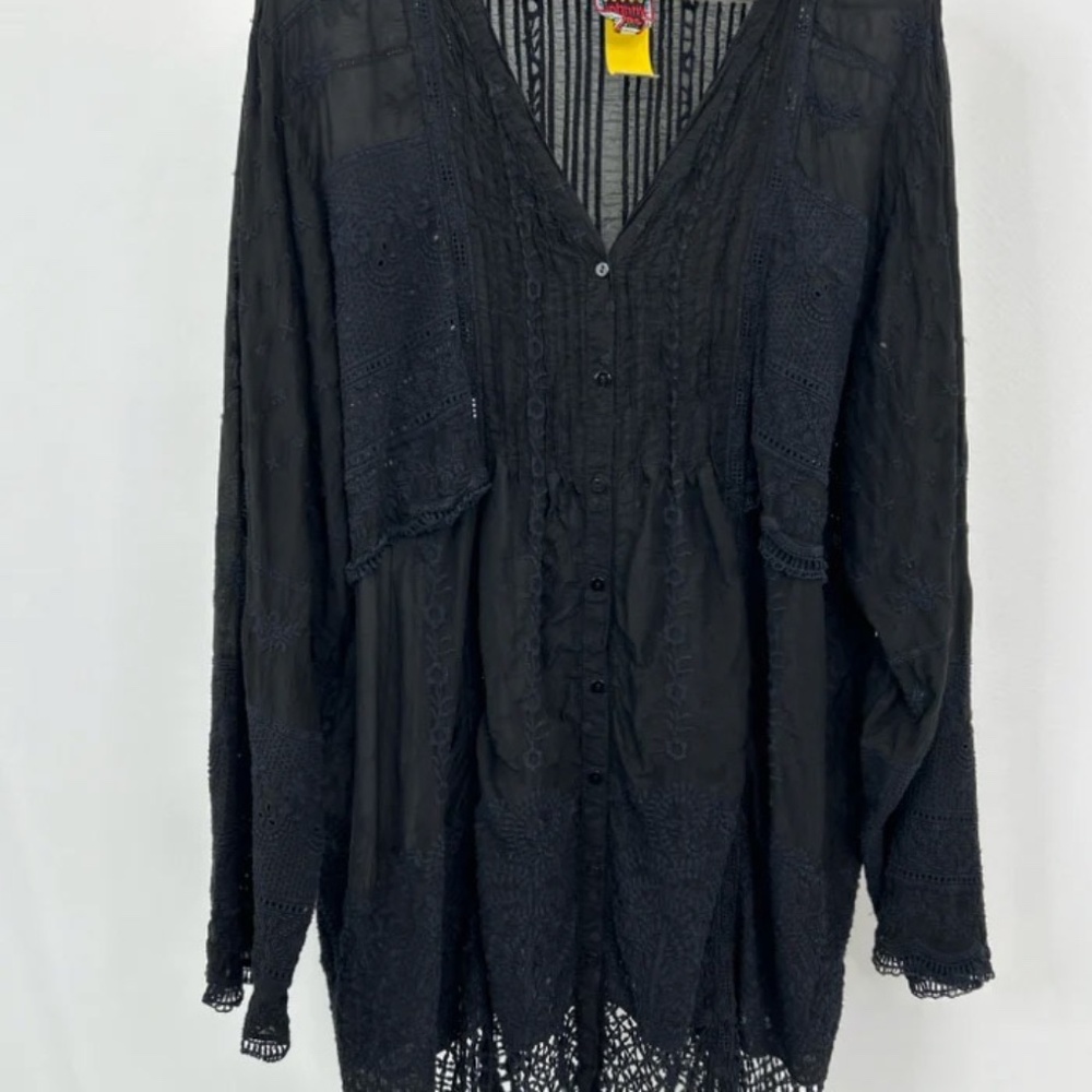JOHNNY WAS WOMEN SIZE 2X BLACK BLOUSE